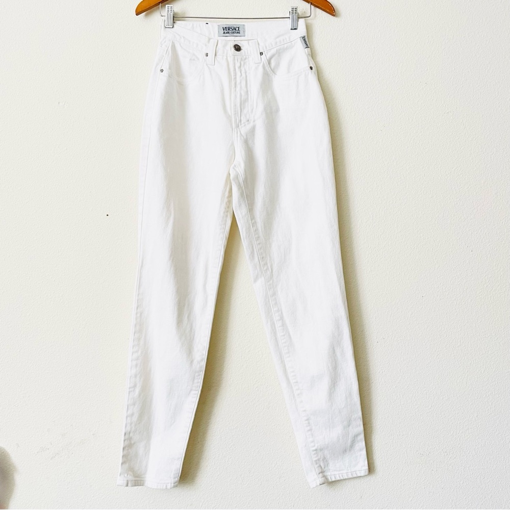 Vintage Versace SIZE 27 white high rise tapered leg jeans - Picture 2 of 10